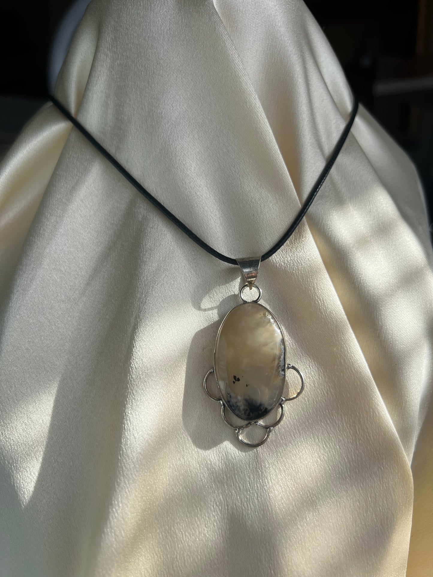 Dendritic Flower Agate Necklace