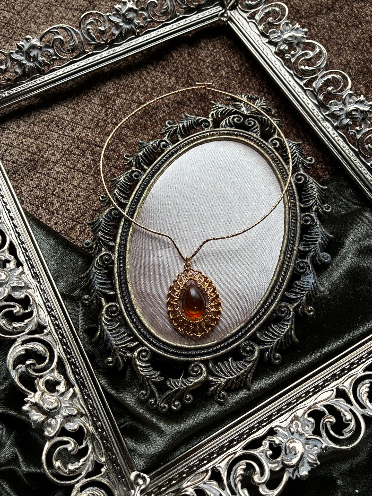 1974 Sarah Coventry Necklace