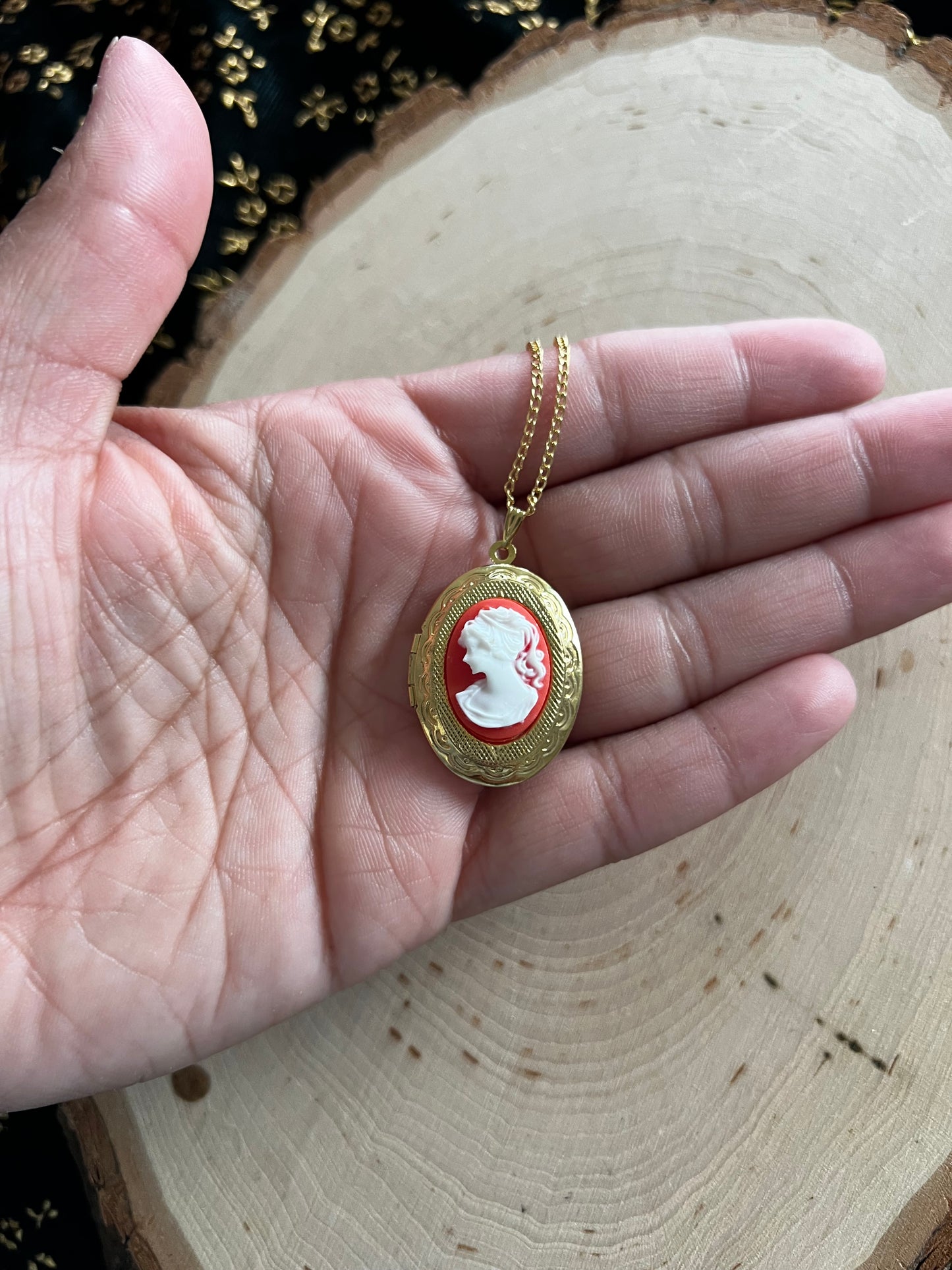 Cameo Necklaces