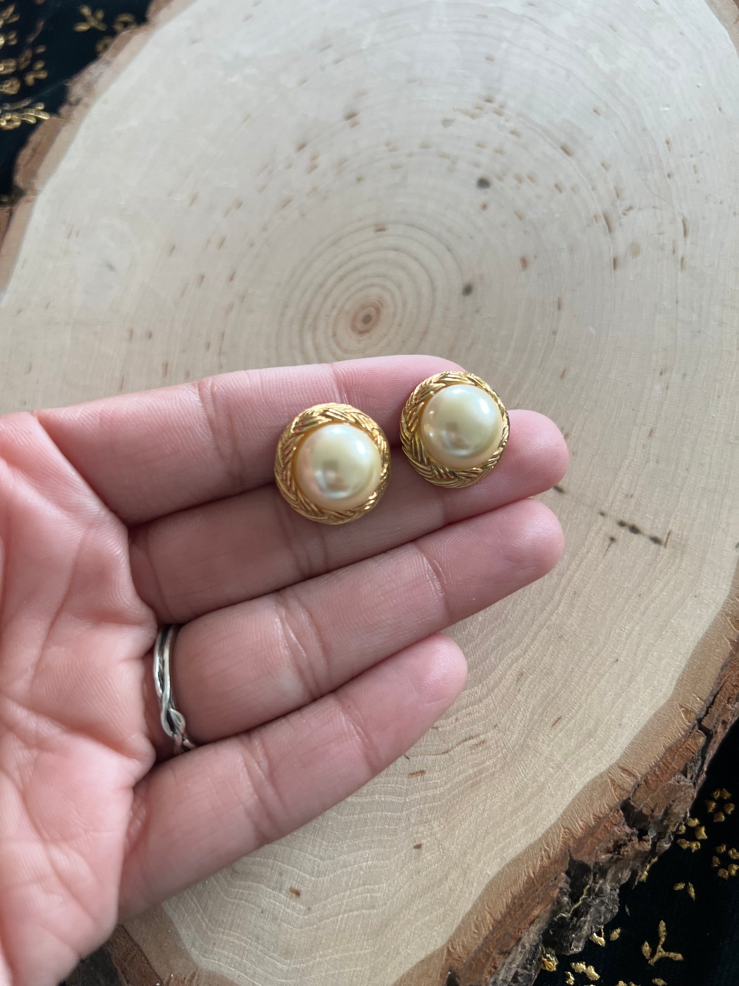 vintage stud earrings