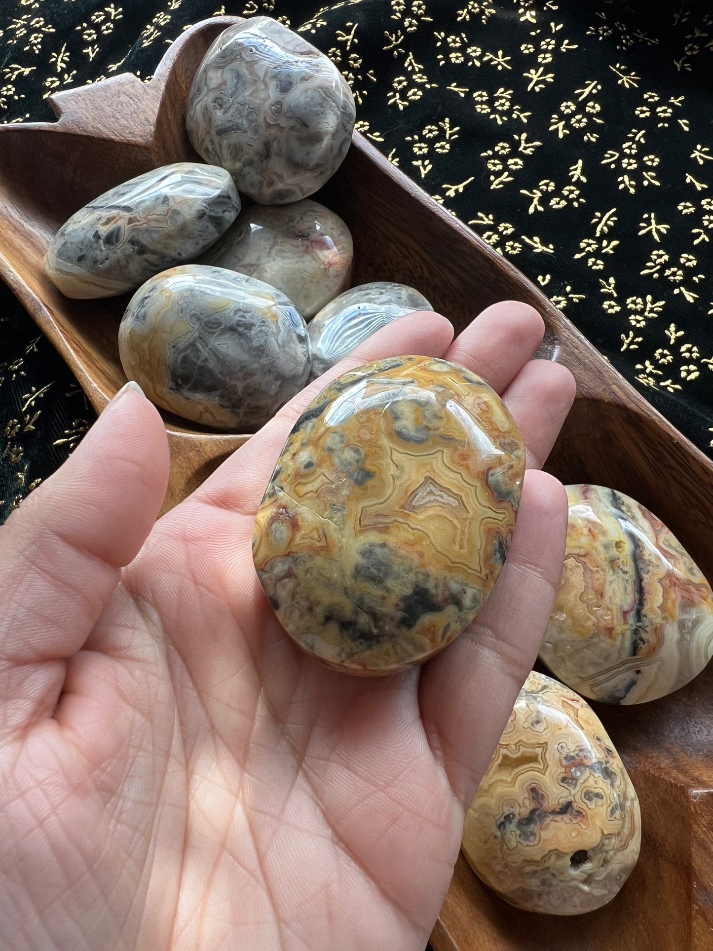 crazy lace agate palmstones