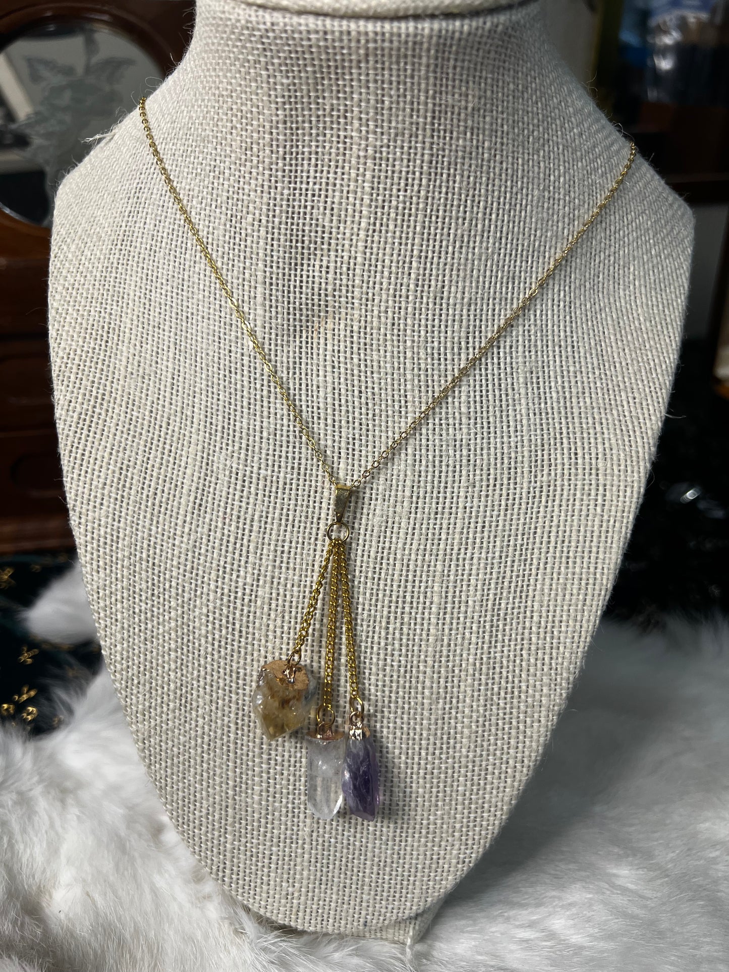 tri crystal necklace