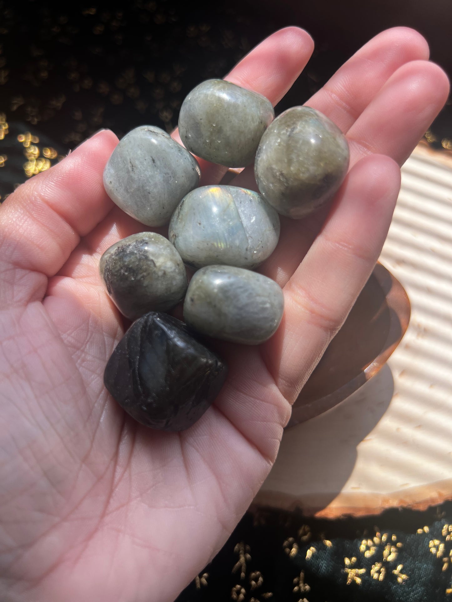 tumbled labradorite