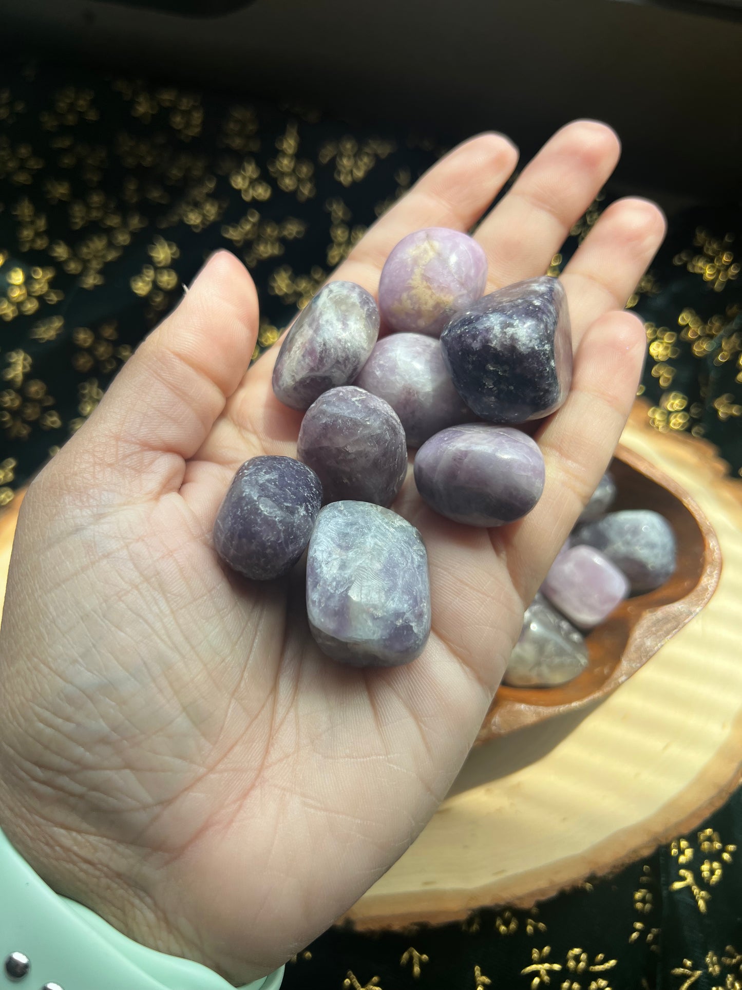 lepidolite tumbles