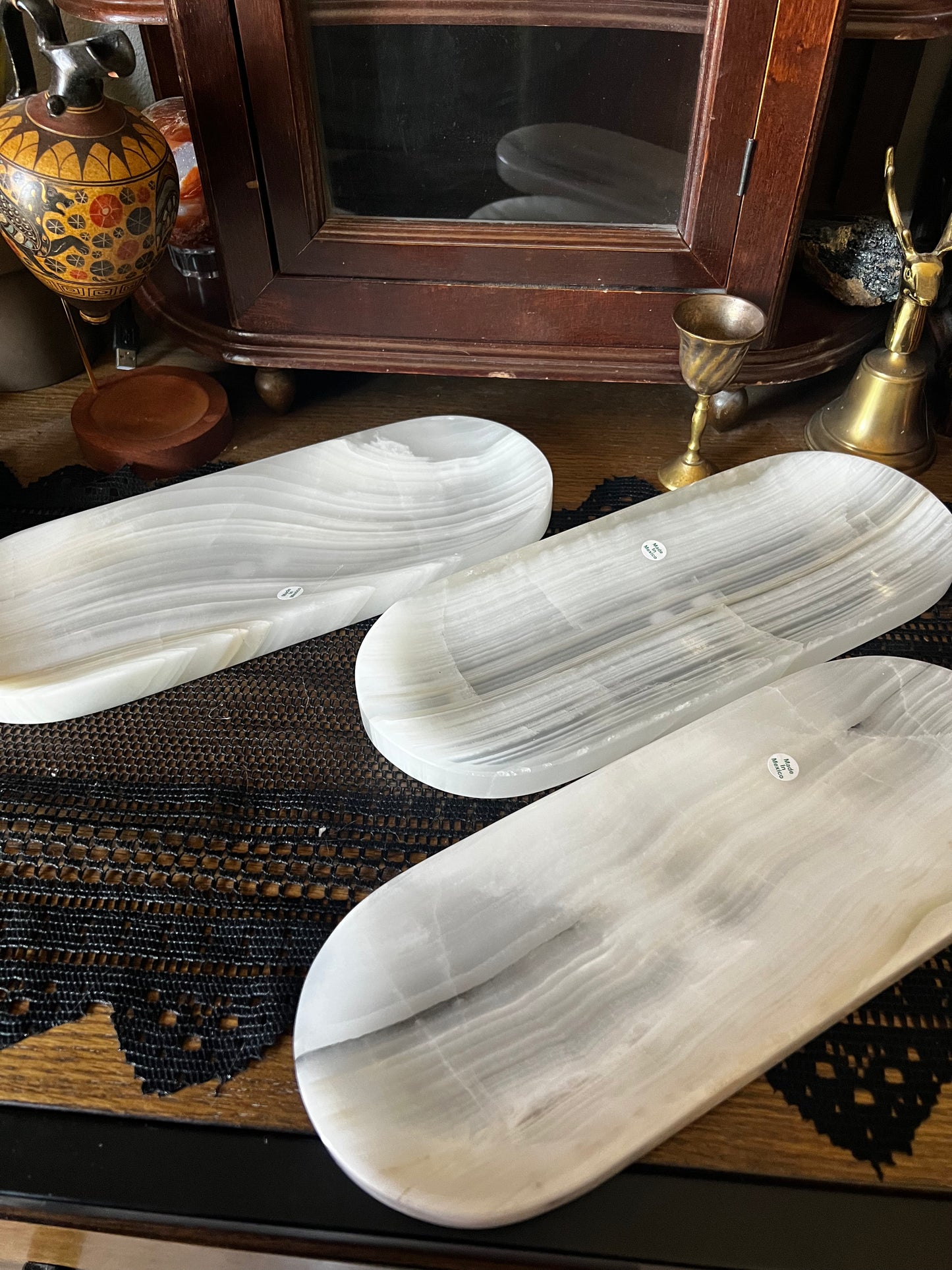 Onyx Statement Trays
