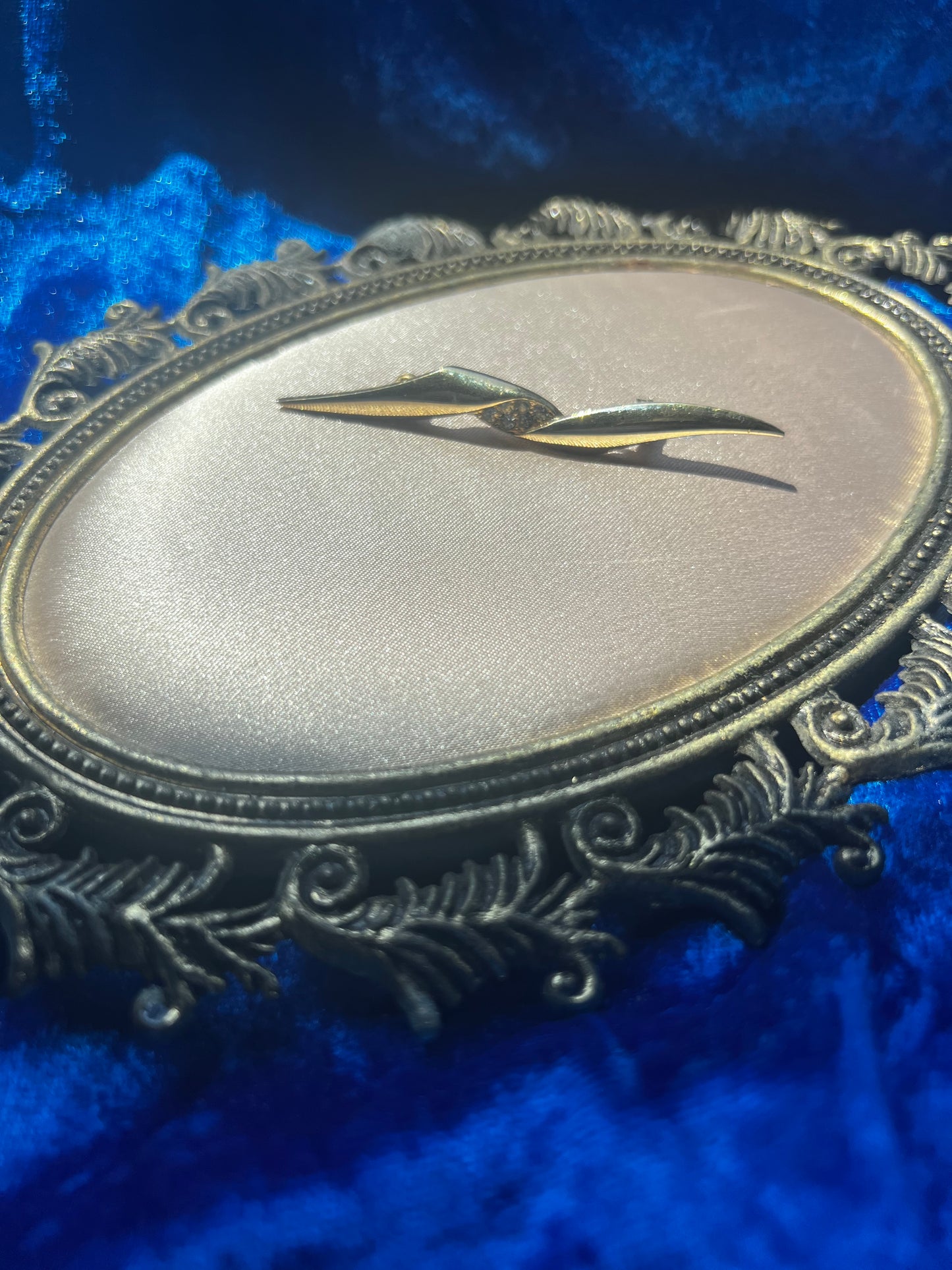 Goldtone Brooch
