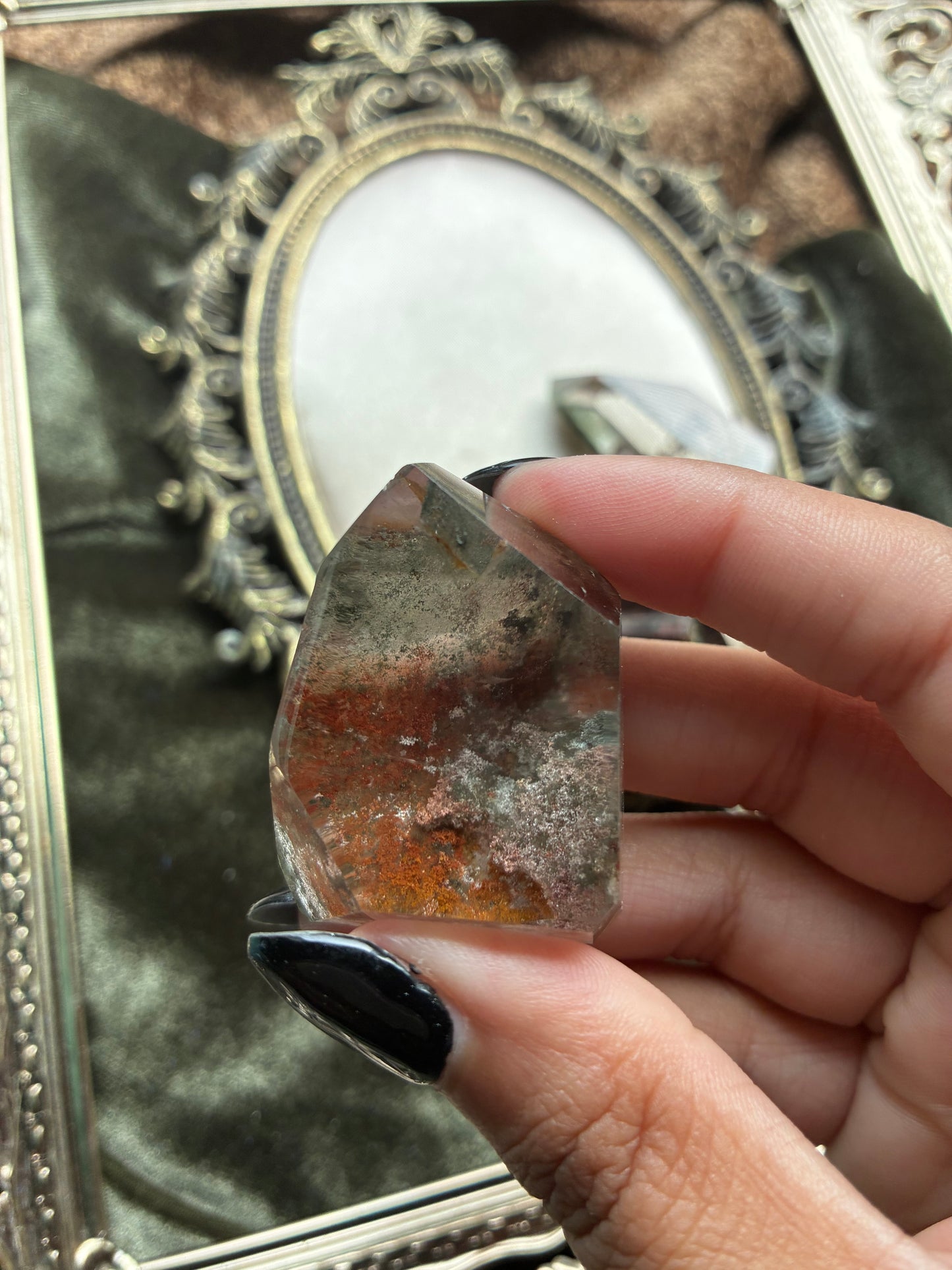 HQ Garden Quartz Freeforms