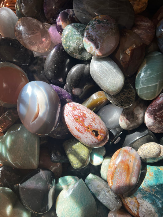 Intuitive Palmstone Pick