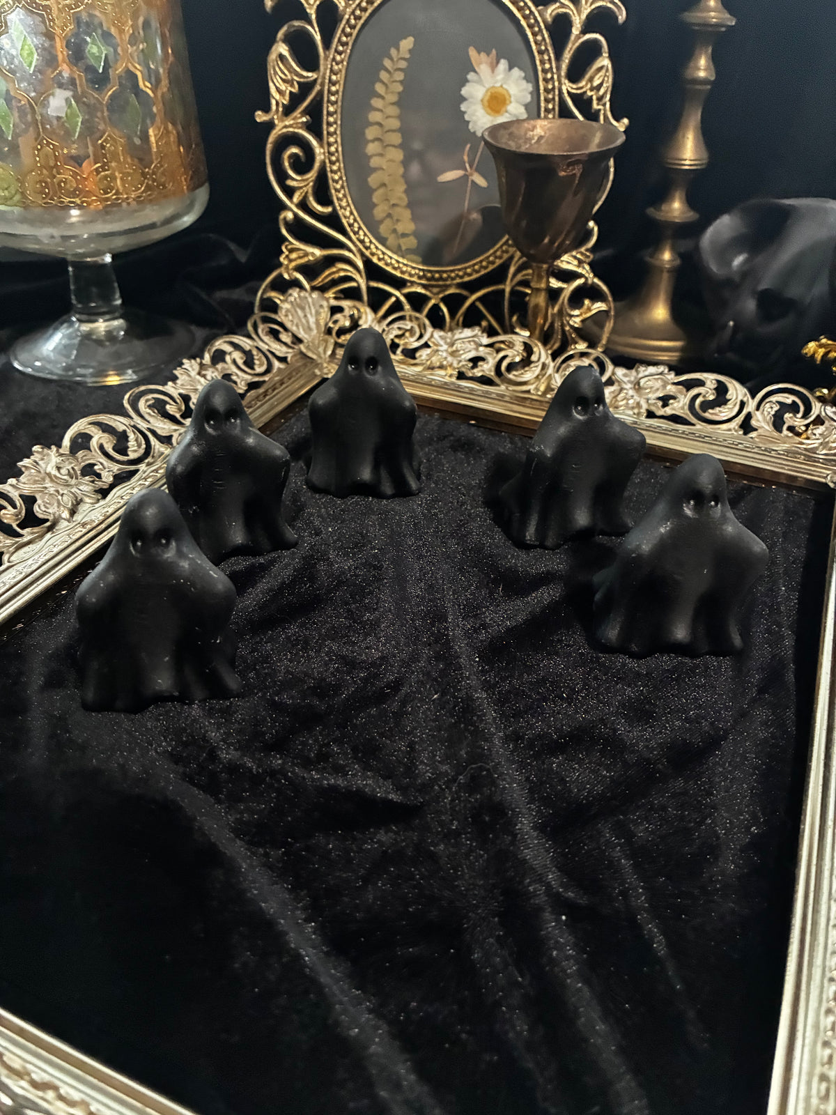 Black Obsidian Ghosts