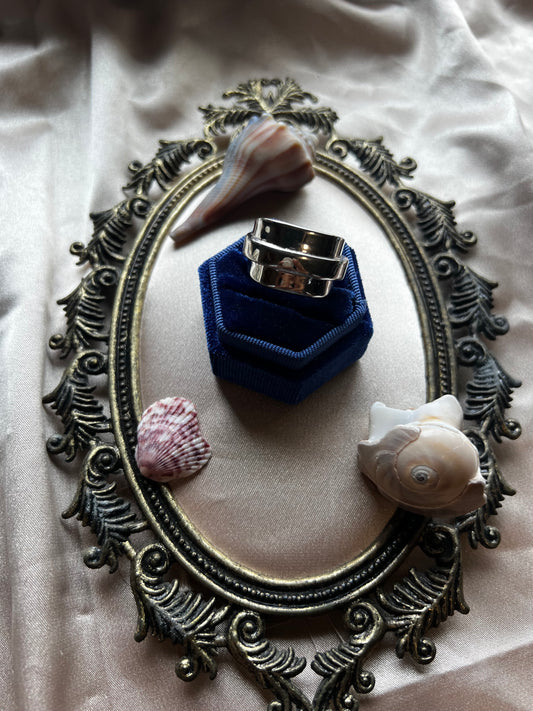 Silver Toned Stretchy Ring