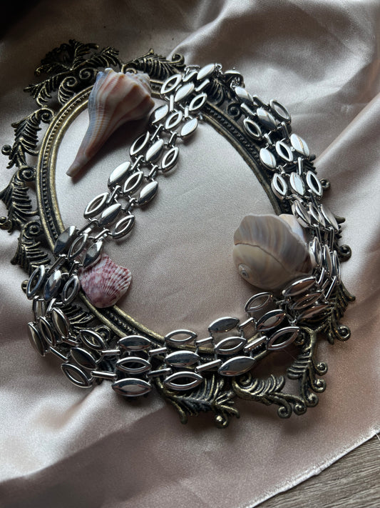 Silver Toned Y2K Style Necklace