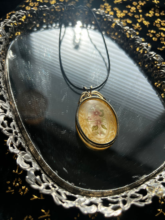 Vintage Flower Necklacr