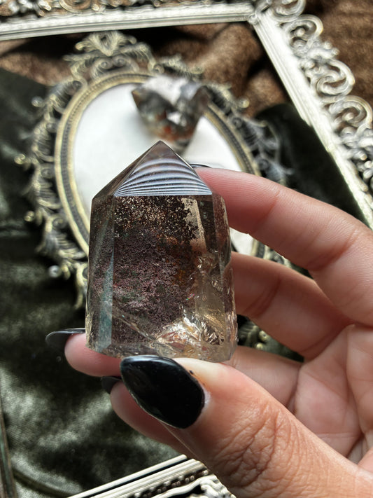 HQ Garden Quartz Freeforms