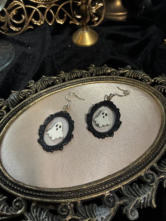 Black Ghostie Frame (Wider Frame)