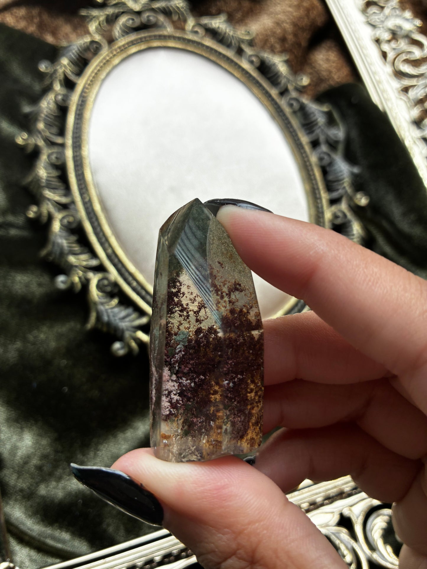 HQ Garden Quartz Freeforms