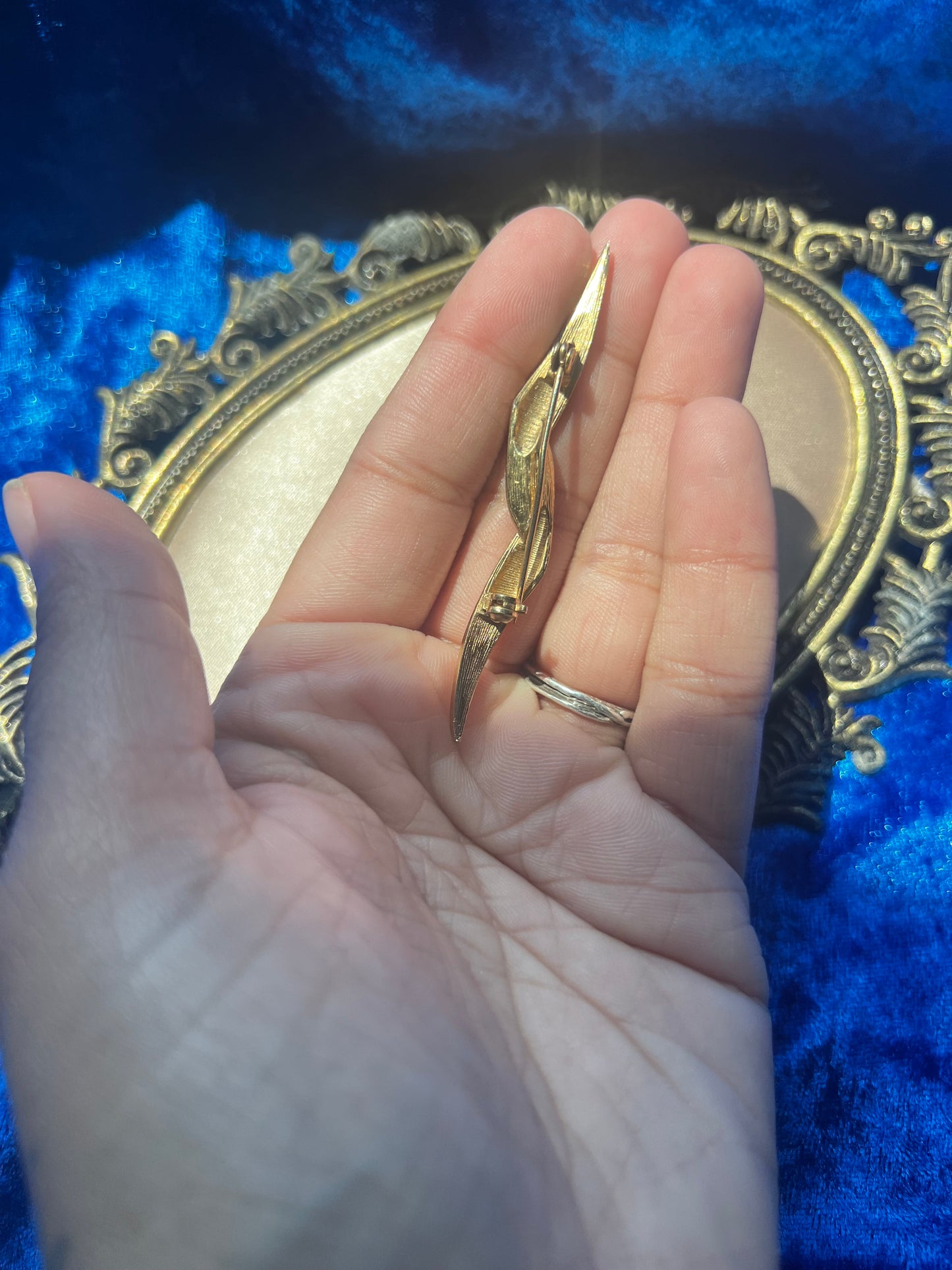 Goldtone Brooch