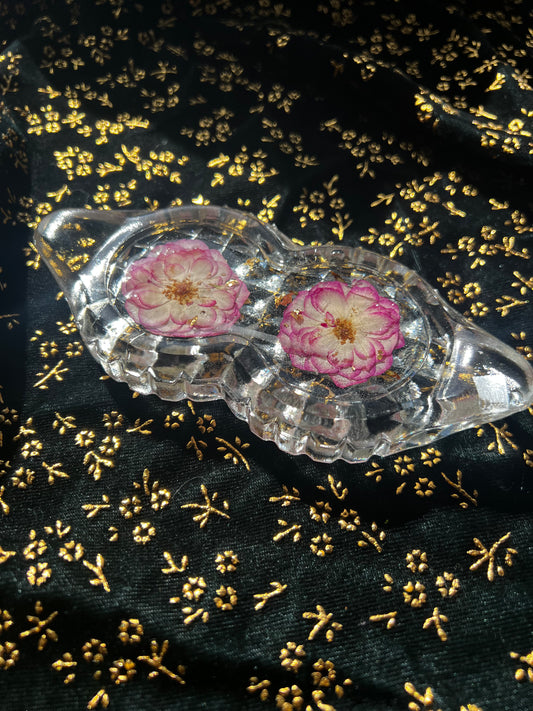 pressed flower and resin tealight holder