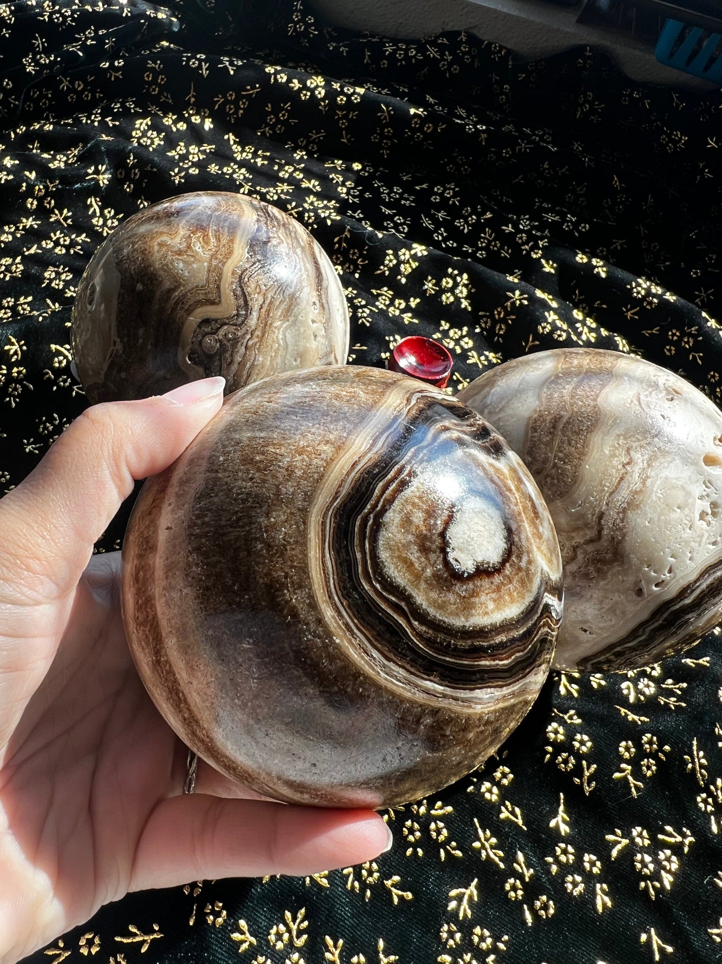 brown onyx spheres
