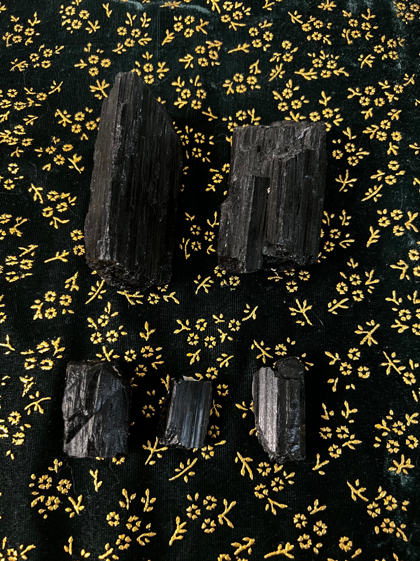 raw black tourmaline chunks