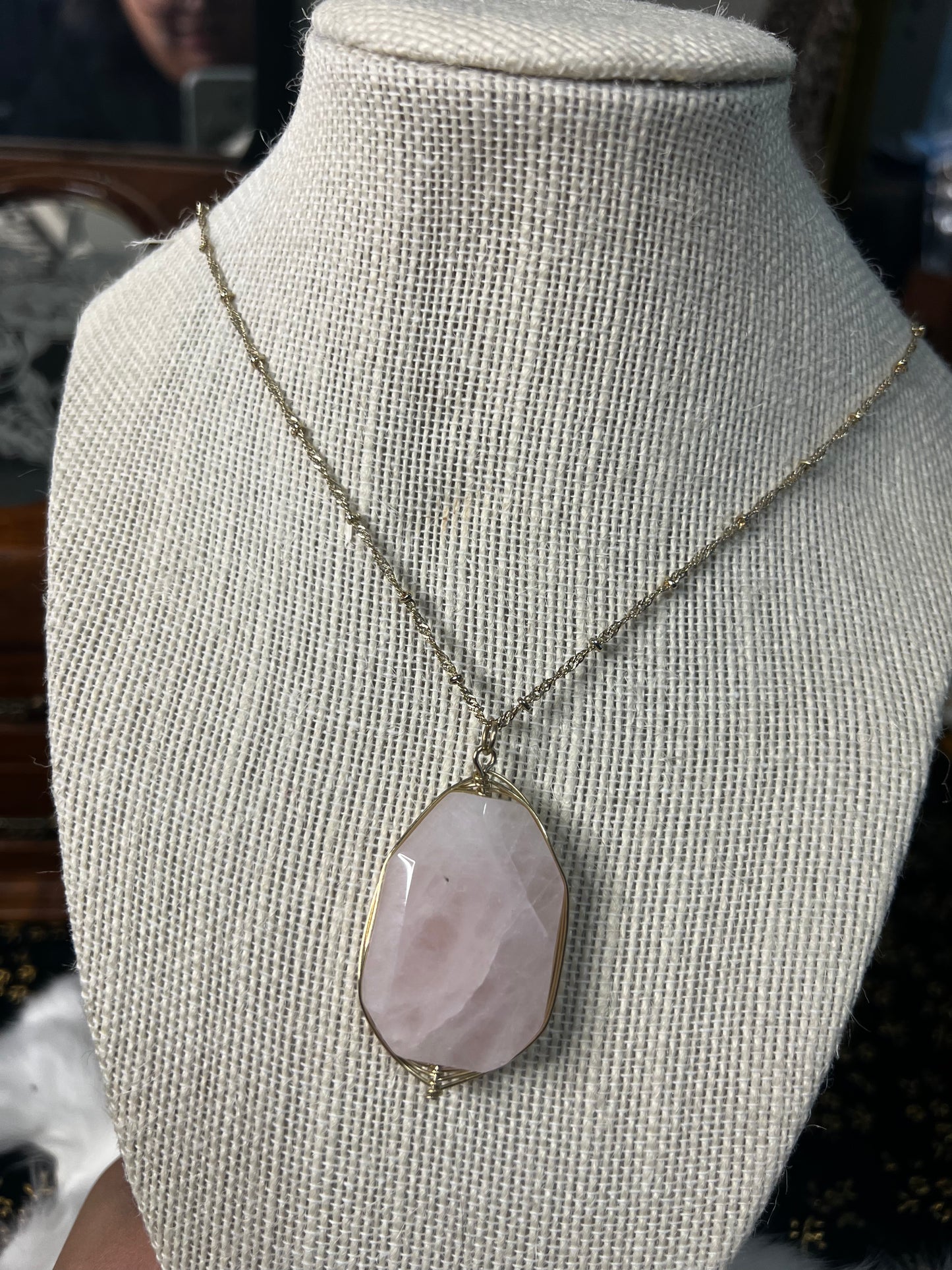 rose quartz necklace