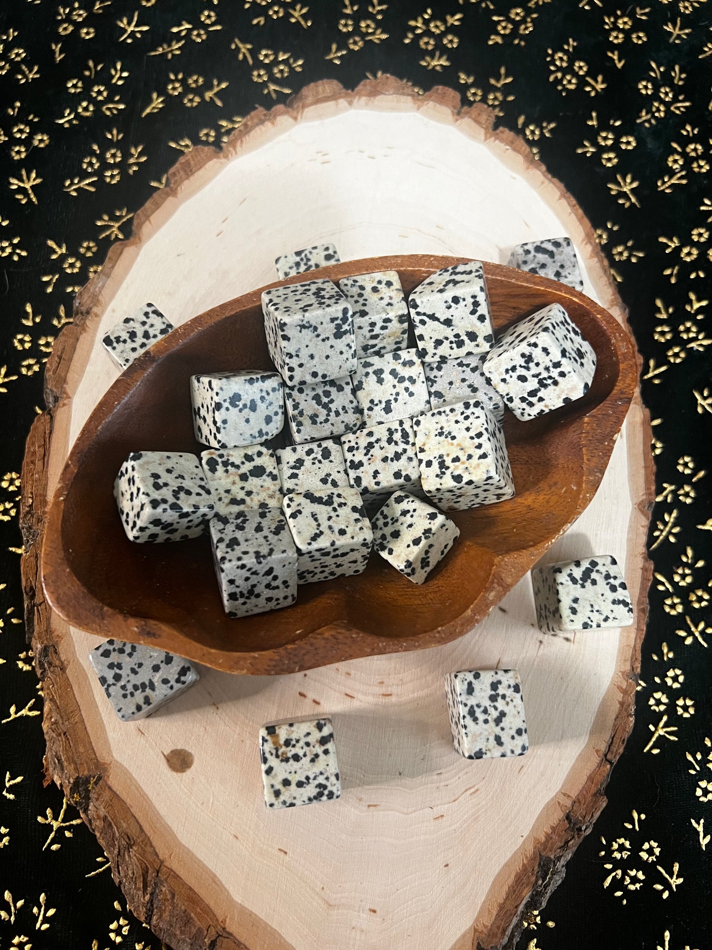 tumbled dalmatian jasper cubes
