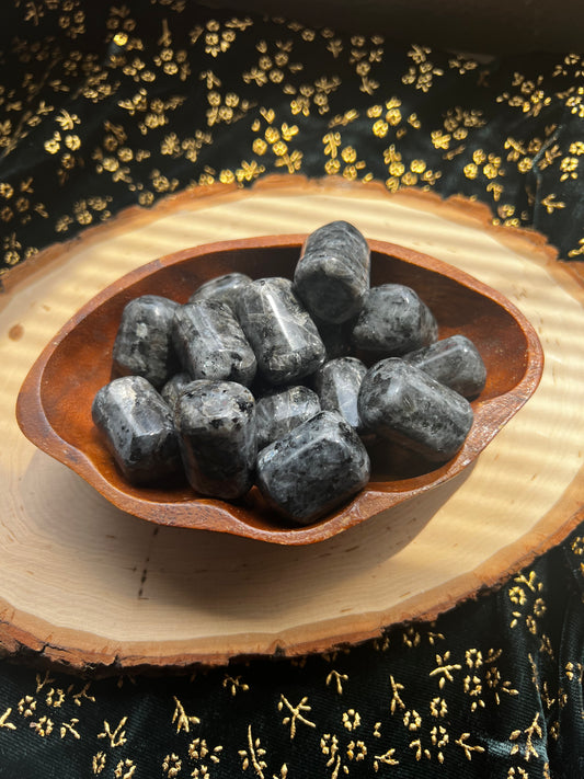 tumbled larvikite