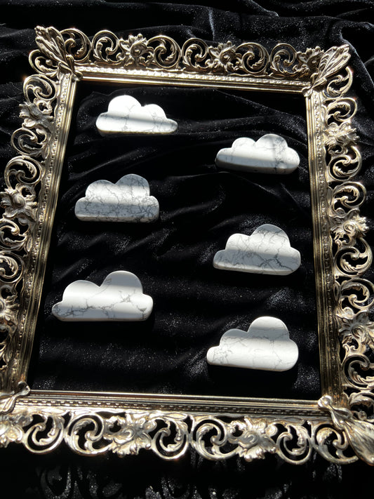 Howlite Clouds
